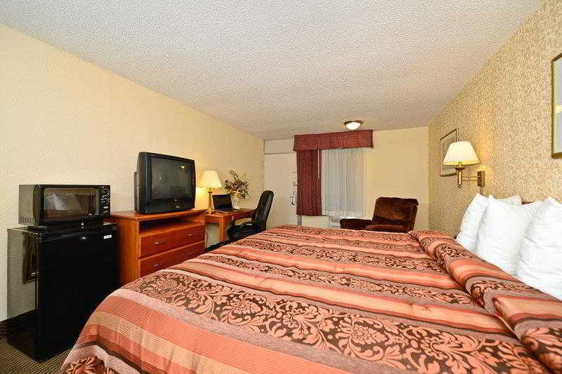 Best Western Tulsa Airport Exteriör bild